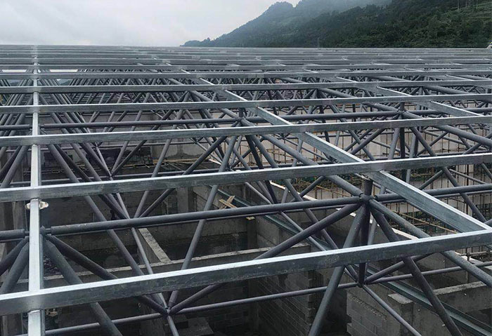邹城仁怀冠英学校艺体楼网架